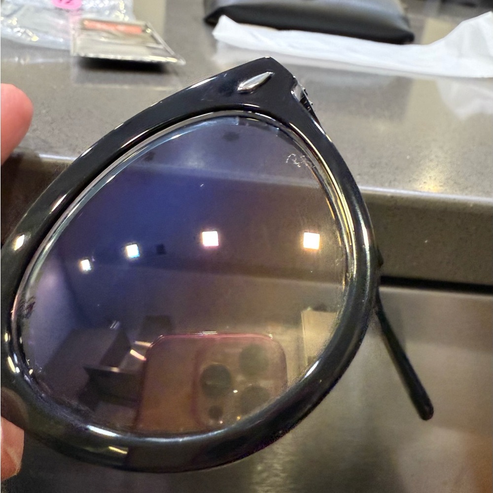 Ray-Ban Classic Black Wayfarer Way Unisex Sunglasses. New! - Picture 3 of 8